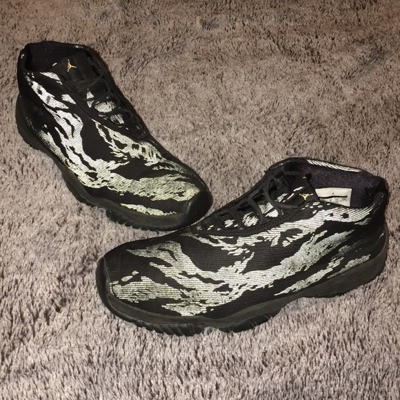 jordan future tiger camo